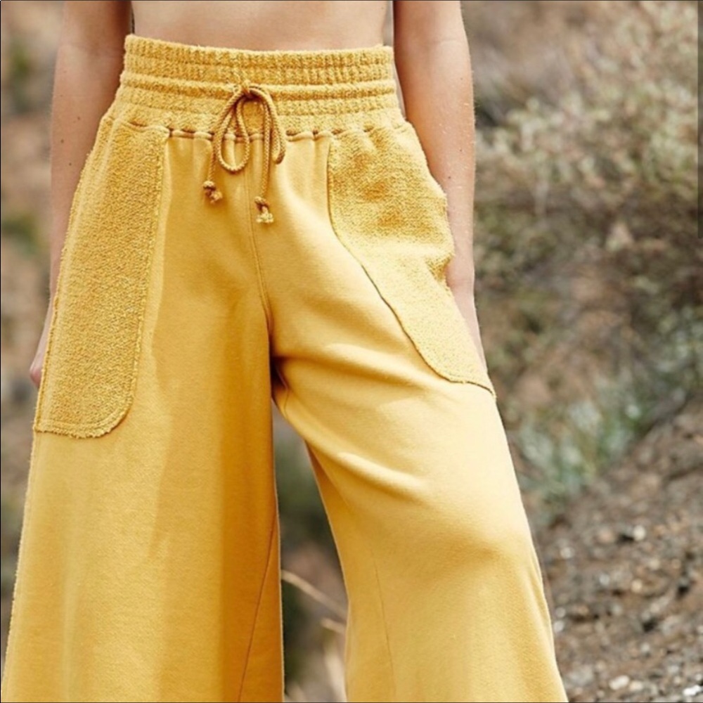 FREE PEOPLE Movement Upbeat Wide Leg Meadowsweet M - Picture 10 of 14